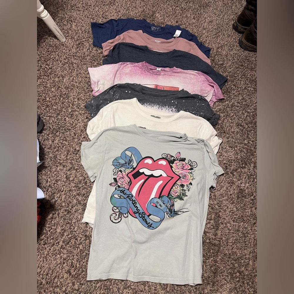 Graphic Tshirt Bundle. *Some Rare* - image 1